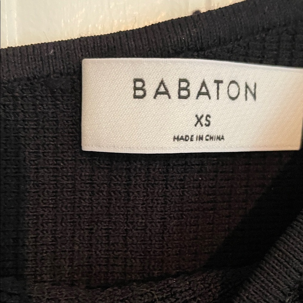 Babaton Cropped One-Shoulder Ribbed Top - Picture 2 of 3